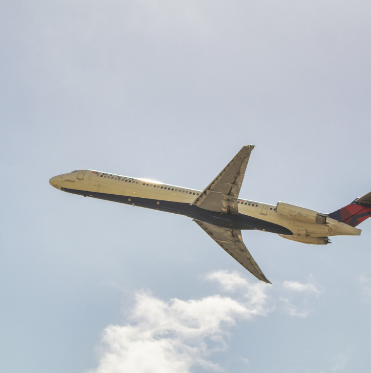 airplane linked to text that says favorite airline cards